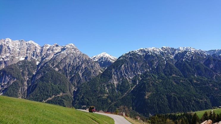 a360915b-8baa-4e84-b031-9854c4251800